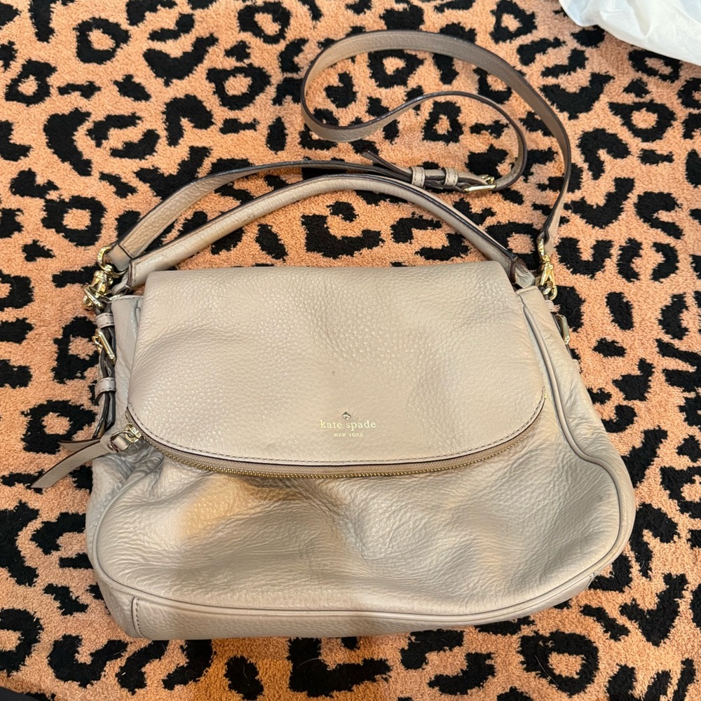 Kate Spade pebbled leather taupe convertible crossbody purse